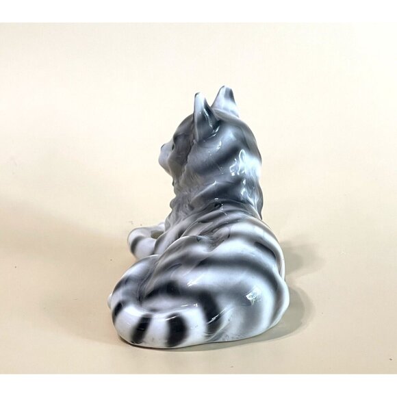 Vintage Thuringia Porcelain Tabby Cat Figurine Gray White Stripe Green Eyes Germ - Picture 6 of 7